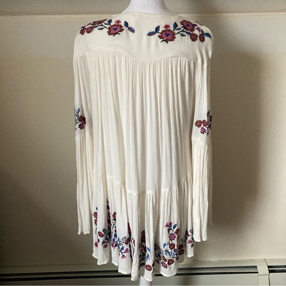 Free People Te Amo White Floral Embroidered Minidress size XS - Picture 7 of 11